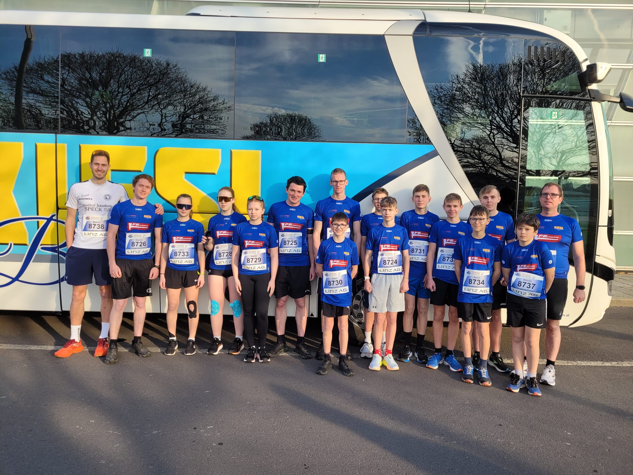 Feuerwehrjugend läuft beim Linz Marathon – 17 Feuerwehrmitglieder absolvierten den Viertelmarathon!