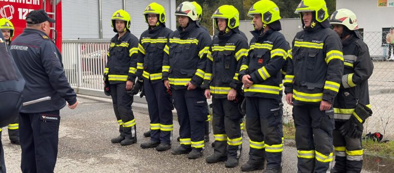 Branddienstleistungsabzeichen in Helfenberg